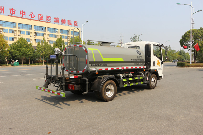 重汽5噸灑水車 重汽5噸灑水車