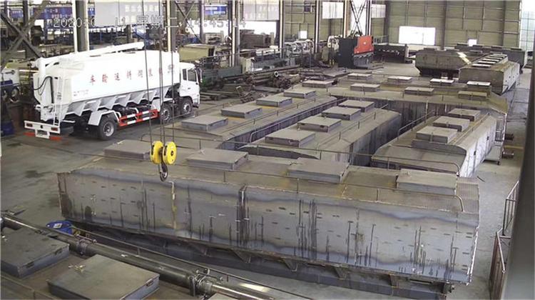 散裝飼料運輸車 散裝飼料運輸車