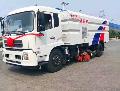 18噸洗掃車(chē) 18噸洗掃車(chē)
